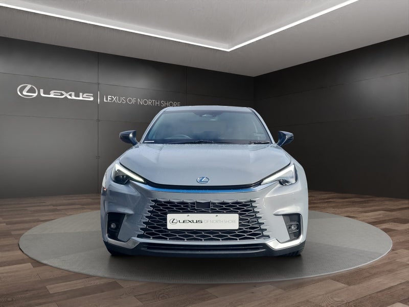 2026 Lexus LBX Relax 1.5L Hybrid FWD SUV image 2