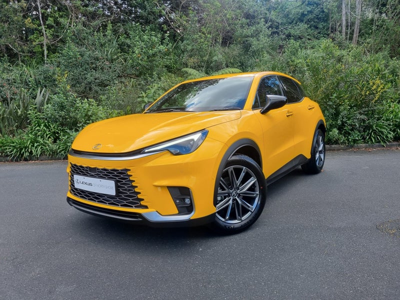 2026 Lexus LBX Relax 1.5L Hybrid FWD SUV image 3