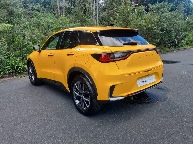 2026 Lexus LBX Relax 1.5L Hybrid FWD SUV image 5