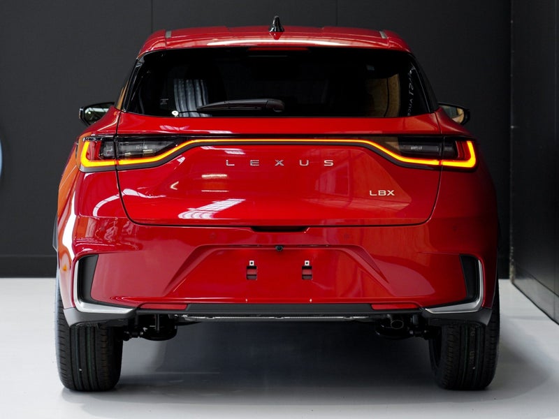 2026 Lexus LBX Relax 1.5P HEV ECVT FWD SUV/5D/5S image 5