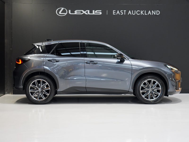 2026 Lexus LBX Relax 1.5P HEV ECVT FWD SUV/5D/5S image 3