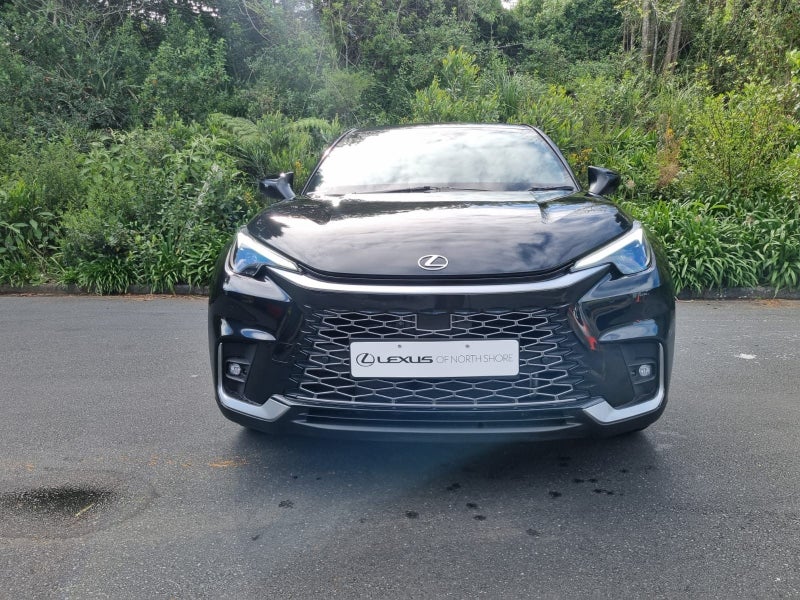 2026 Lexus LBX Relax 1.5P Hybrid AWD SUV image 2