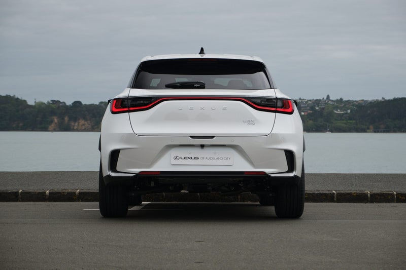 2026 Lexus LBX Relax AWD image 5