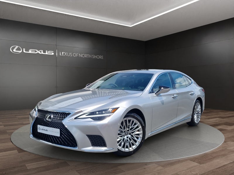 2026 Lexus LS 500h Limited 3.5L Hybrid RWD Seda... image 3