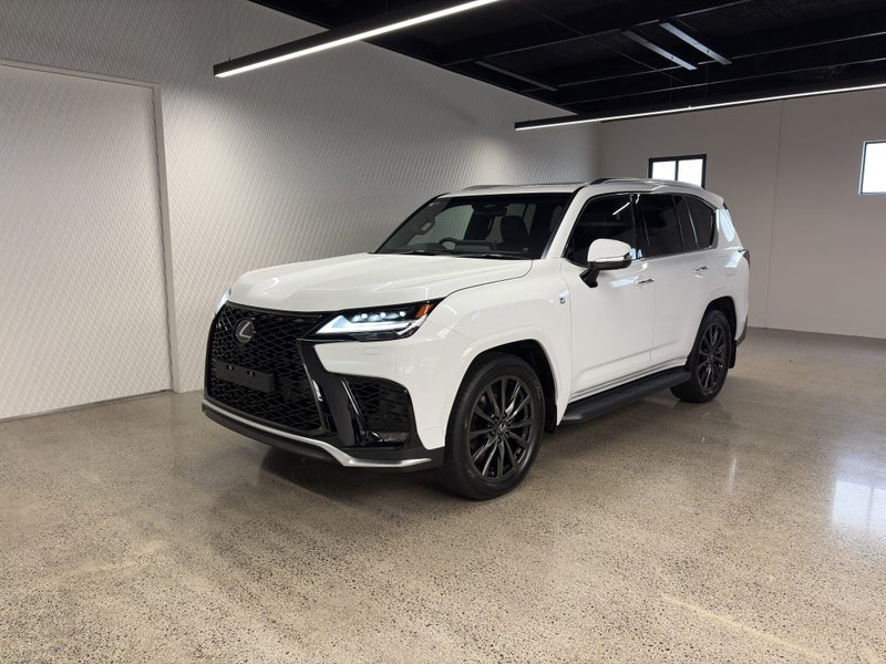 2026 Lexus LX 500d F SPORT 3.3DT 10AT 4WD image 3