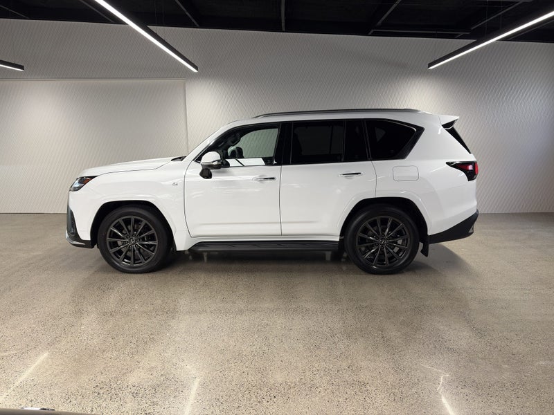 2026 Lexus LX 500d F SPORT 3.3DT 10AT 4WD image 4