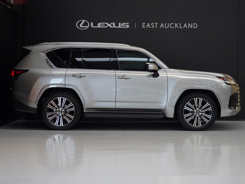 2026 Lexus LX 500d Limited 3.3DT 10AT 4WD SUV/5... image 3