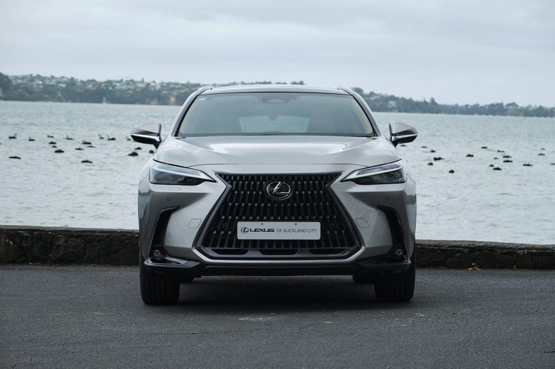 2026 Lexus NX 350h Limited image 2