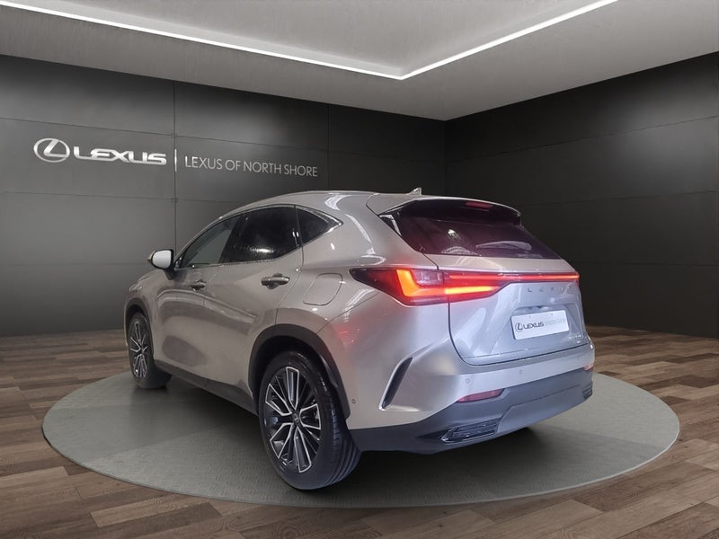 2026 Lexus NX 350h Limited 2.5L Hybrid AWD SUV image 5