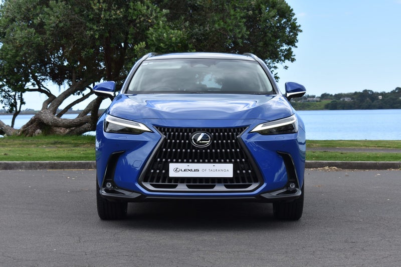 2026 Lexus NX 350h Limited 2.5P HEV ECVT AWD SU... image 5