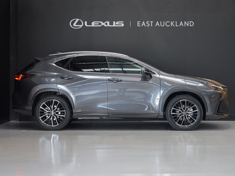 2026 Lexus NX 350h Limited 2.5P HEV ECVT AWD SU... image 2
