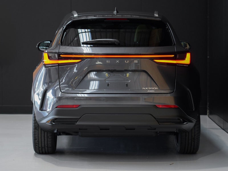 2026 Lexus NX 350h Limited 2.5P HEV ECVT AWD SU... image 5