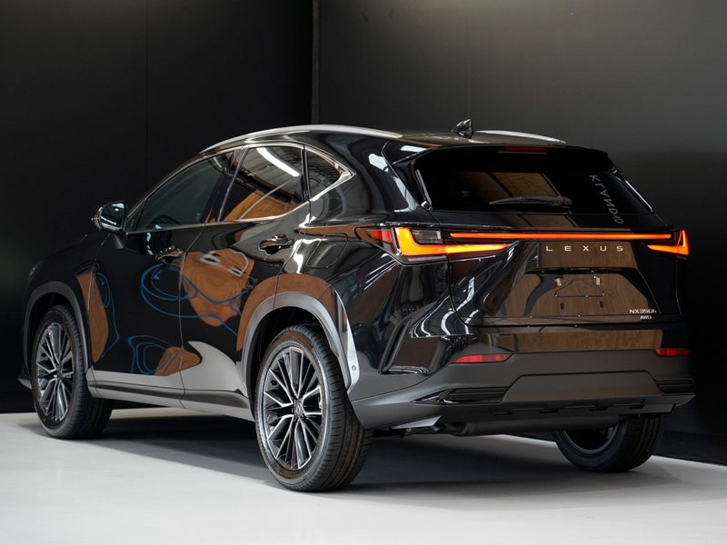 2026 Lexus NX 350h Limited 2.5P HEV ECVT AWD SU... image 2