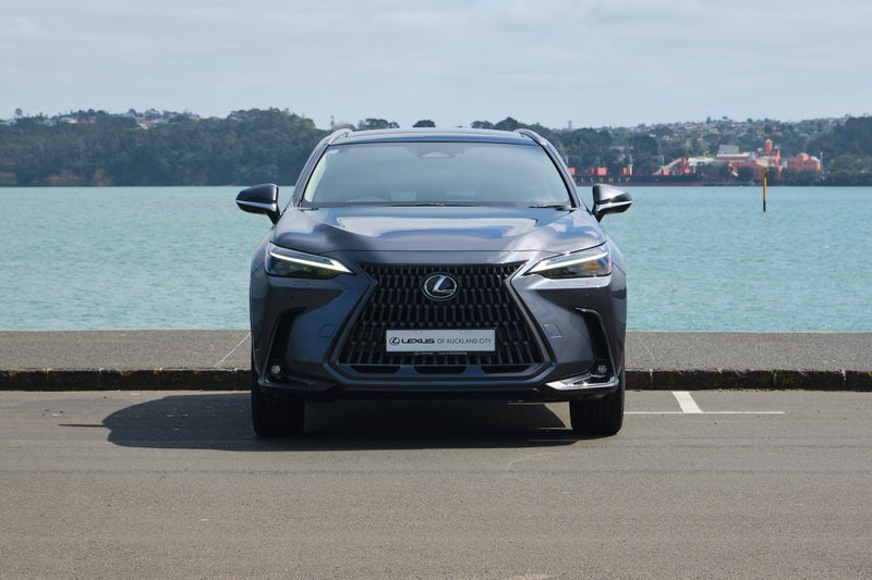 2026 Lexus NX 350h Limited image 2