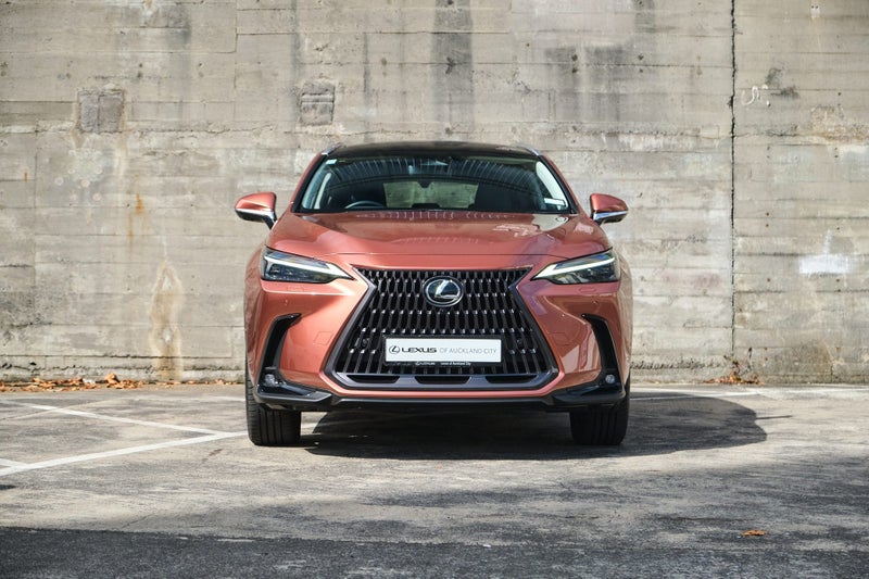 2026 Lexus NX 350h Limited image 5