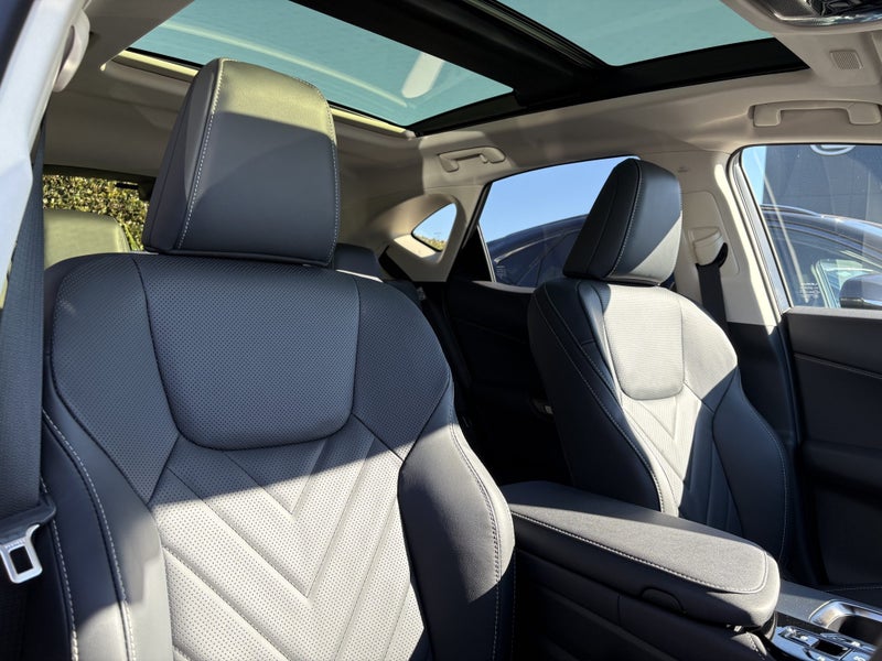 2026 Lexus NX 350h Limited AWD image 2