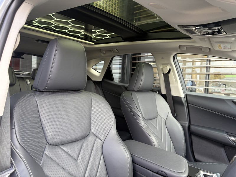 2026 Lexus NX 350h Limited AWD image 2