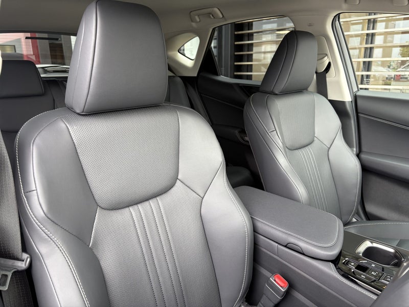 2026 Lexus NX 350h Premium 2.5L Hybrid image 2