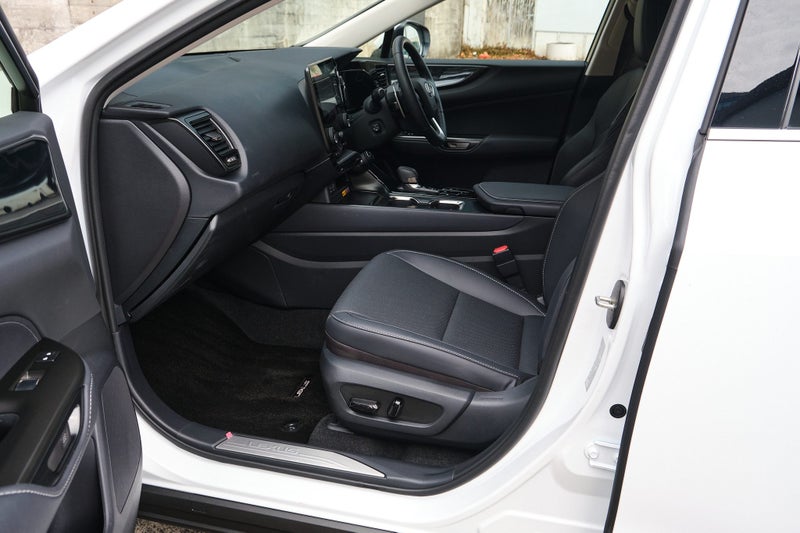 2026 Lexus NX 350h Premium image 5