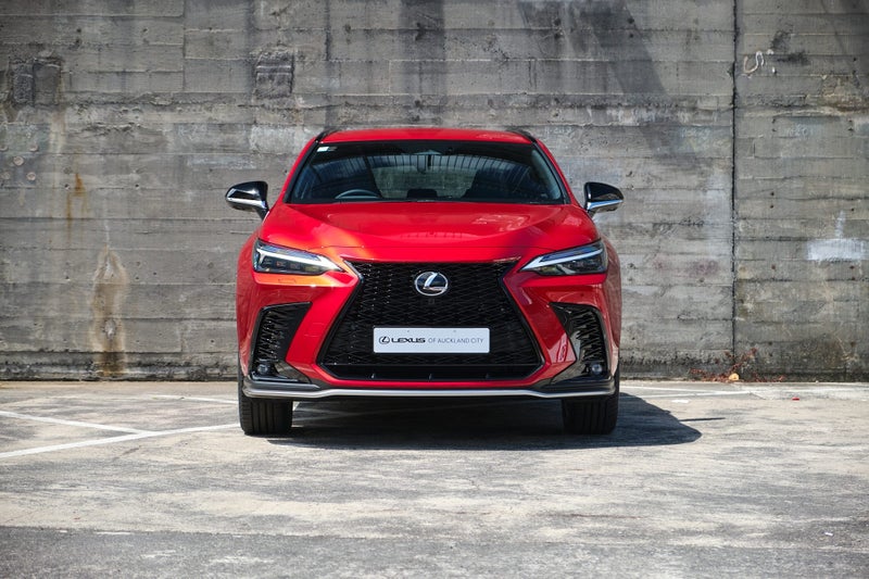 2026 Lexus NX 450h+ F Sport image 5