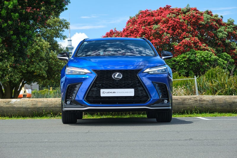 2026 Lexus NX 450h+ F Sport image 5