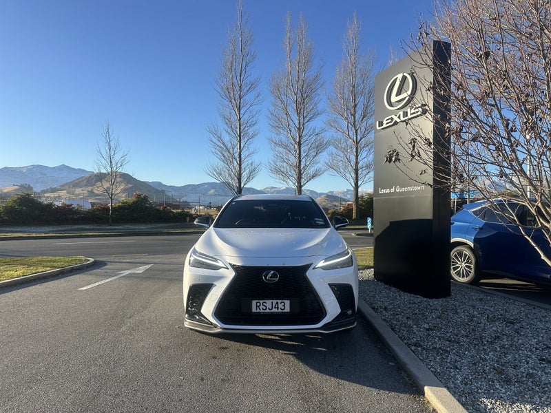 2026 Lexus NX 450h+ F Sport PHEV AWD image 2