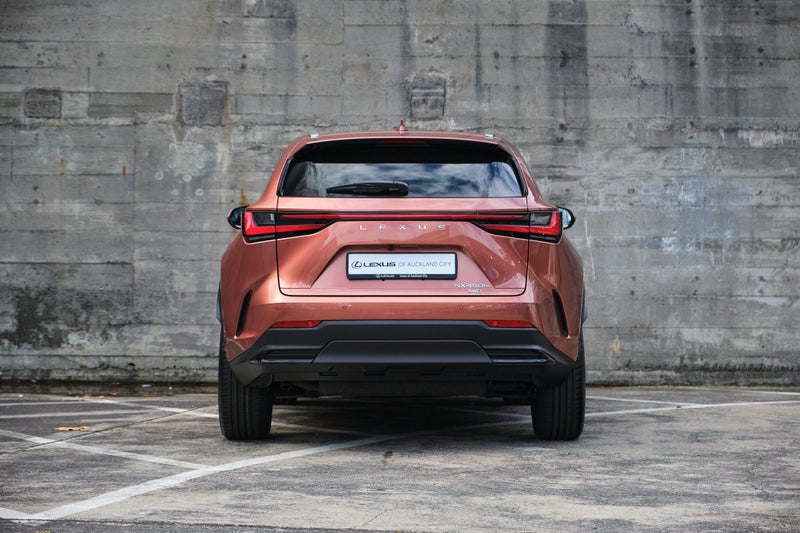 2026 Lexus NX 450h+ Limited image 5