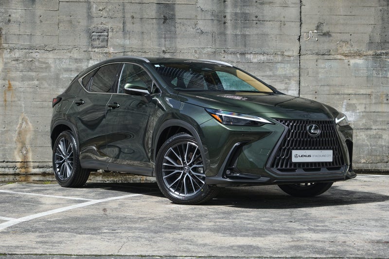 2026 Lexus NX 450h+ Limited image 2