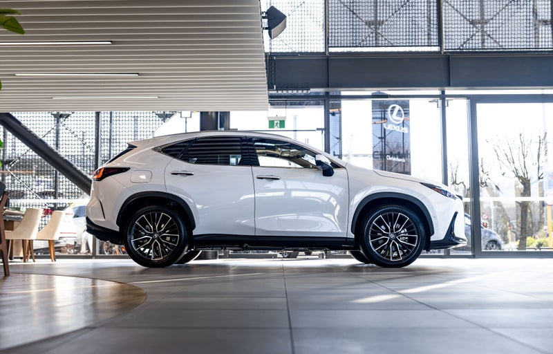 2026 Lexus NX 450h+ Limited 2.5L Petrol Plug-In... image 2