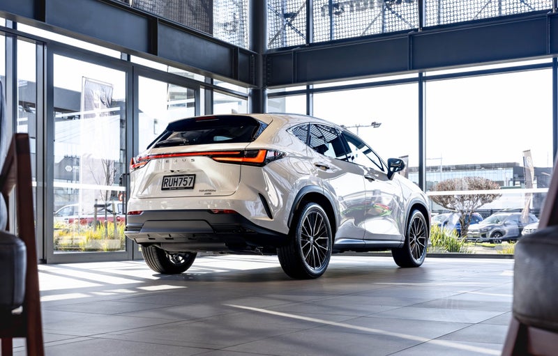 2026 Lexus NX 450h+ Limited 2.5L Petrol Plug-In... image 3