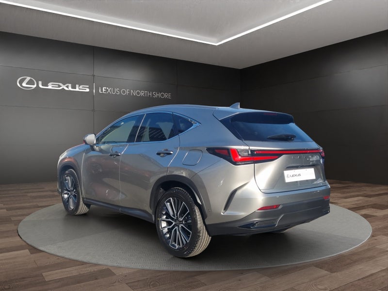 2026 Lexus NX 450h+ Limited 2.5L Plug-In Hybrid... image 5