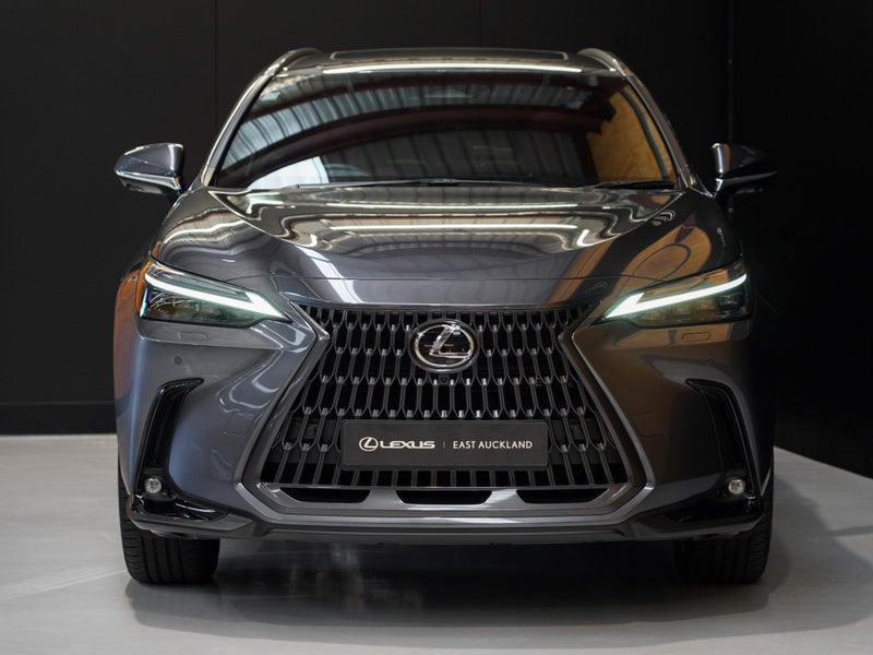 2026 Lexus NX 450h+ Limited 2.5P PHEV ECVT AWD... image 4