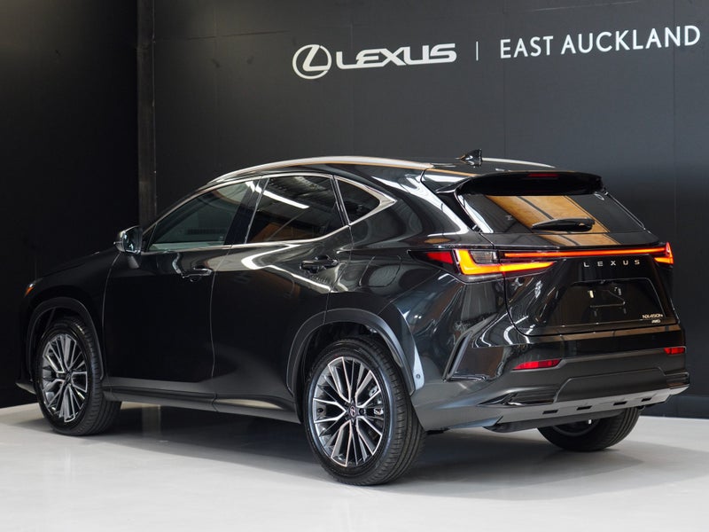 2026 Lexus NX 450h+ Limited 2.5P PHEV ECVT AWD... image 2