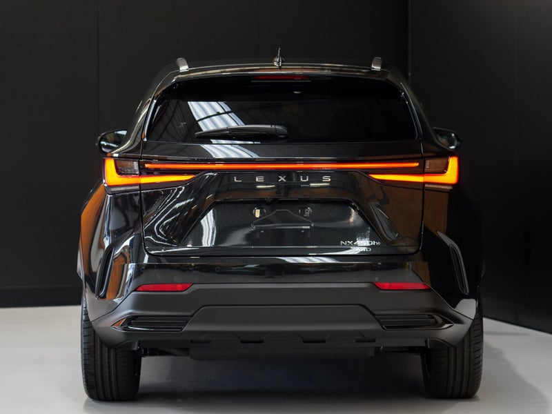 2026 Lexus NX 450h+ Limited 2.5P PHEV ECVT AWD... image 5