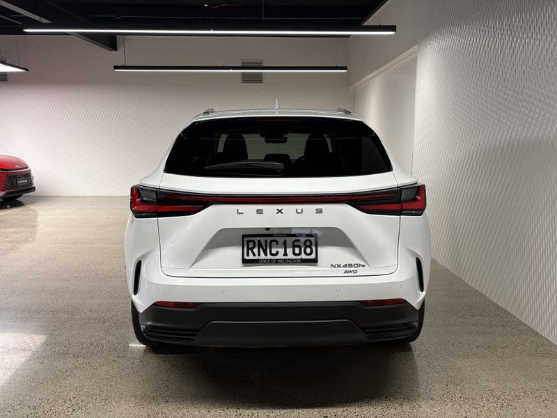 2026 Lexus NX 450h+ Limited 2.5P PHEV ECVT AWD... image 5