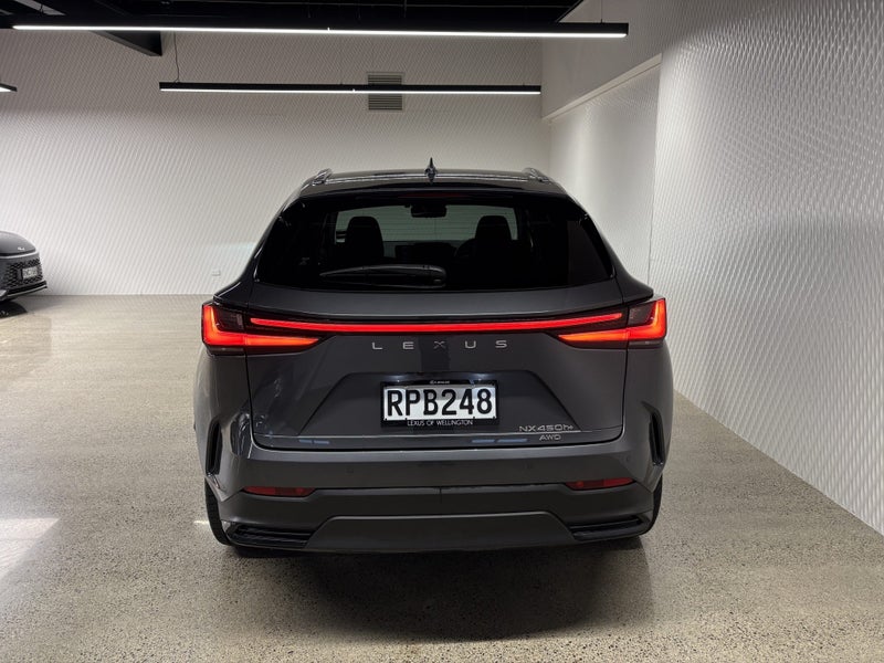 2026 Lexus NX 450h+ Limited 2.5P PHEV ECVT AWD... image 5