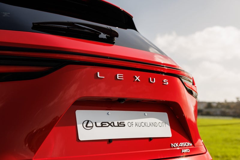 2026 Lexus NX 450h+ Limited image 4
