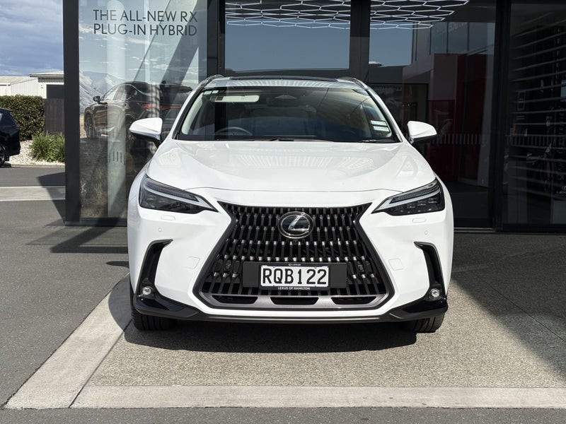 2026 Lexus NX 450h+ Limited AWD image 3