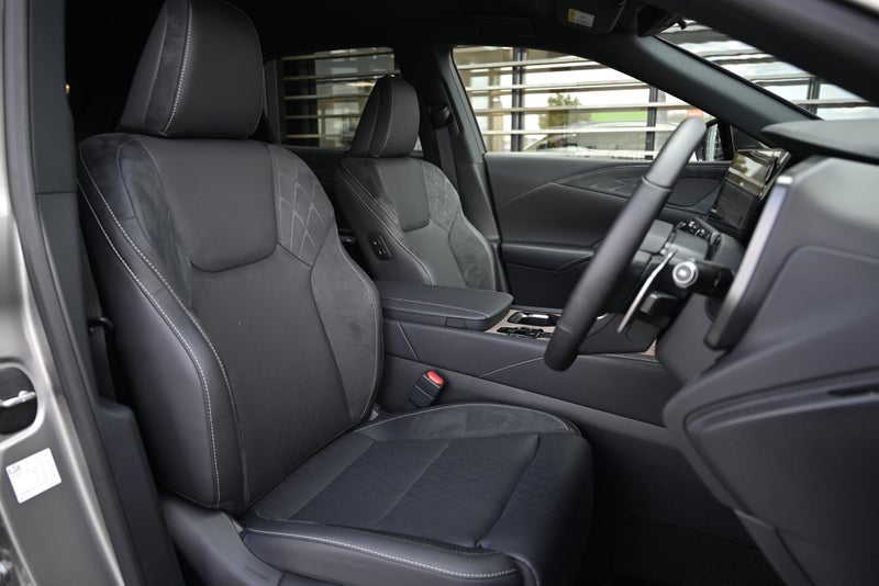 2026 Lexus RX 350h Limited 2.5L Hybrid image 2