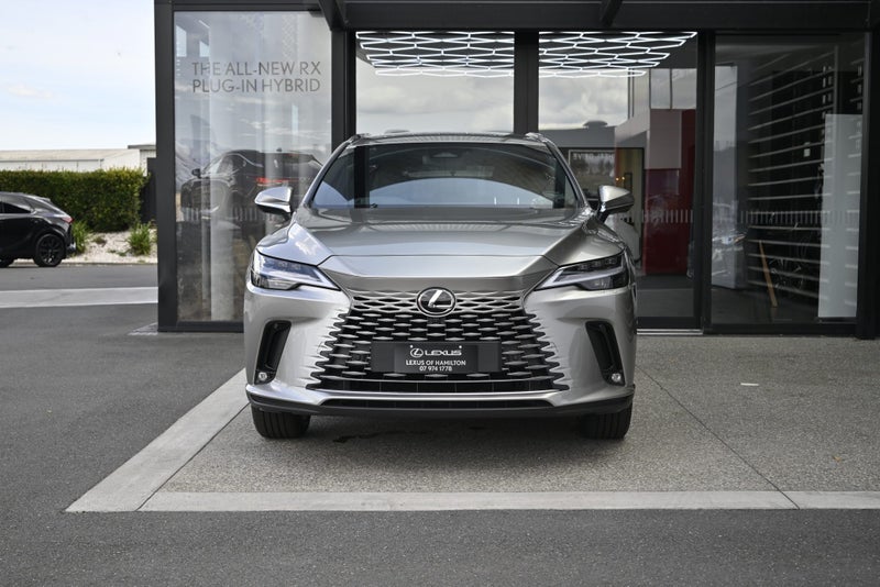 2026 Lexus RX 350h Limited 2.5L Hybrid image 3