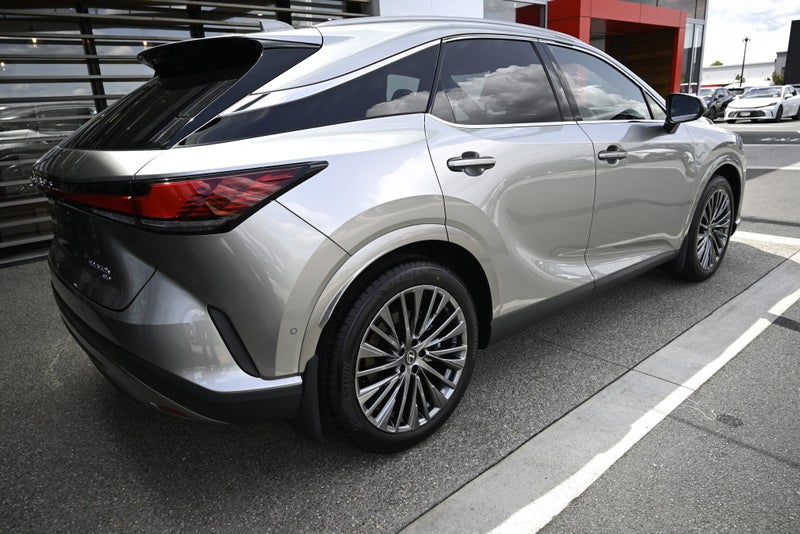 2026 Lexus RX 350h Limited 2.5L Hybrid image 5