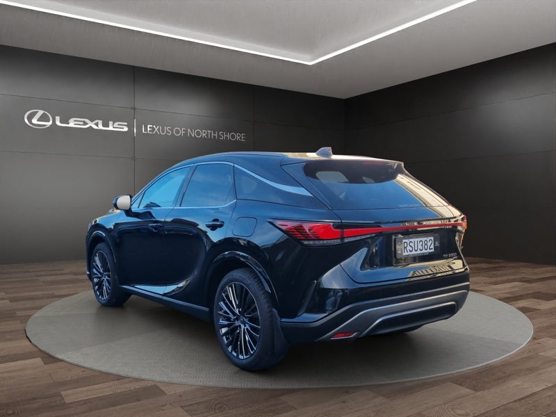 2026 Lexus RX 350h Limited 2.5L Hybrid AWD SUV image 5
