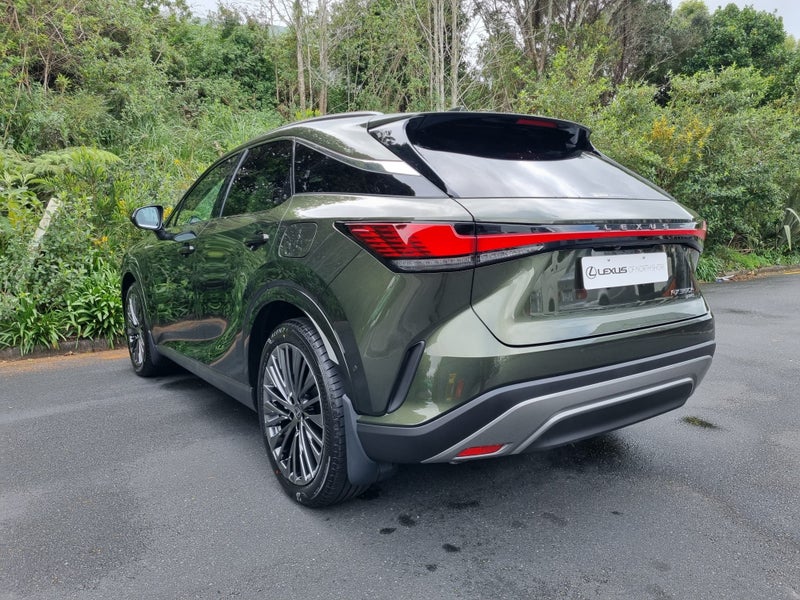 2026 Lexus RX 350h Limited 2.5Ph image 5