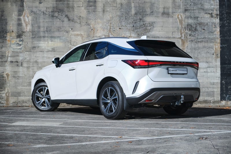 2026 Lexus RX 350h Premium image 3
