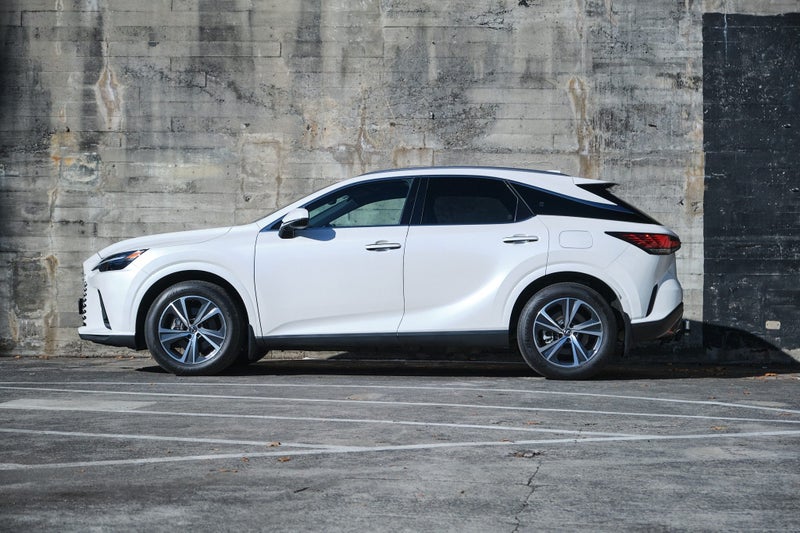 2026 Lexus RX 350h Premium image 4