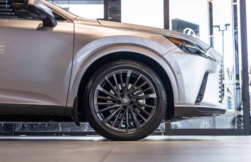 2026 Lexus RX 450h+ Limited 2.5L PHEV AWD Auto SUV image 4