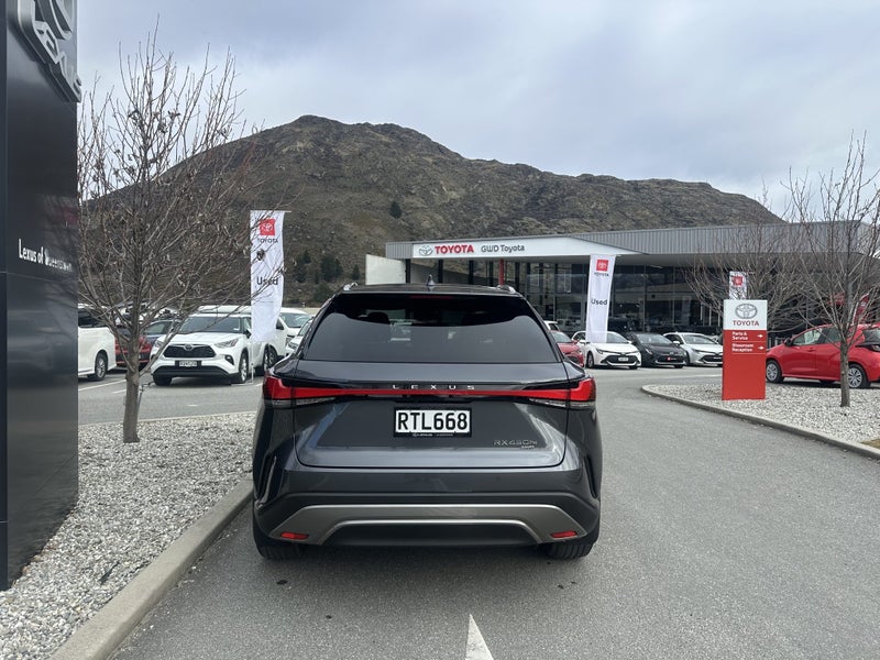 2026 Lexus RX 450h+ Limited 2.5P PHEV AWD image 2