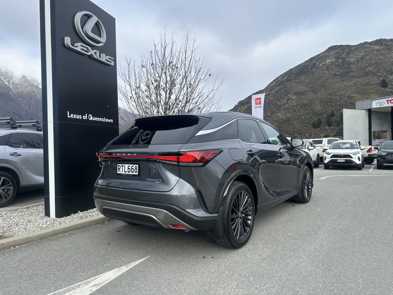 2026 Lexus RX 450h+ Limited 2.5P PHEV AWD image 3