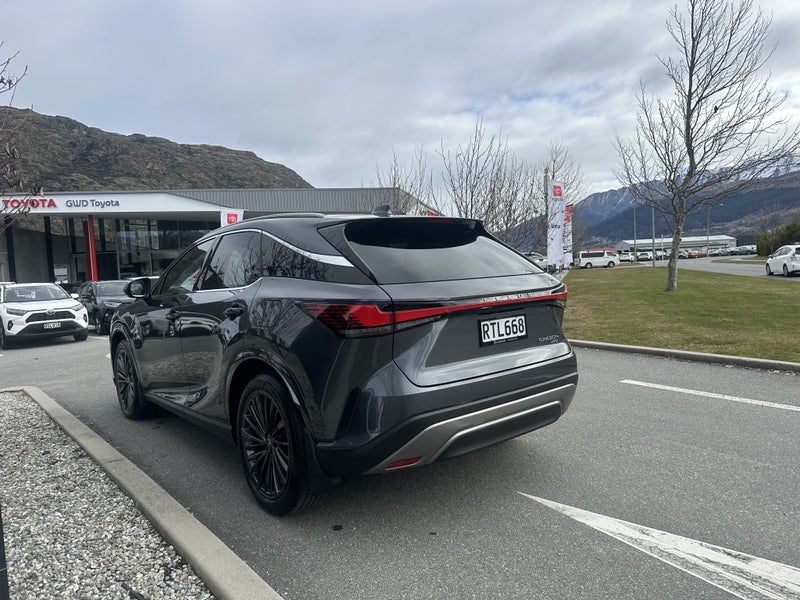 2026 Lexus RX 450h+ Limited 2.5P PHEV AWD image 5