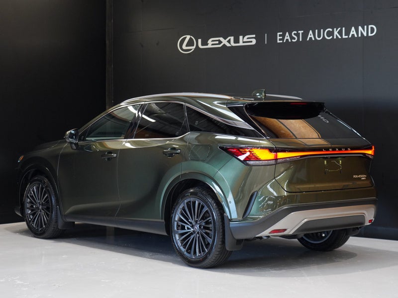 2026 Lexus RX 450h+ Limited 2.5P PHEV ECVT AWD... image 2